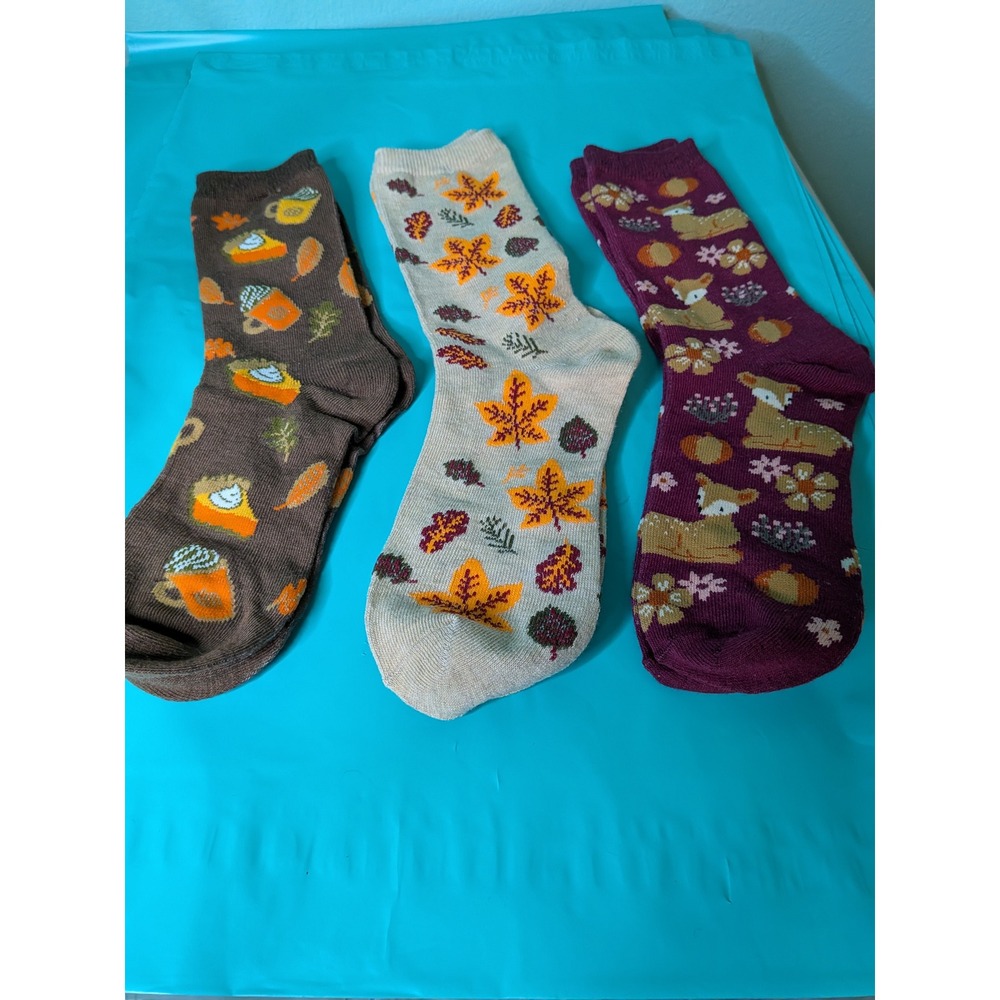 Fall Autumn Theme Crew Socks 3 Pair Set Deer Leaves Pumpkin Pie Brown Burgundy